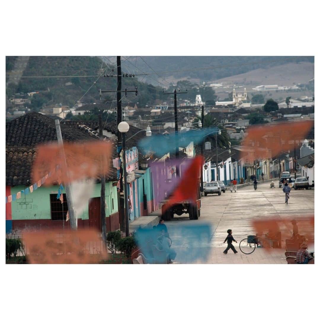 Magnum Photosさんのインスタグラム写真 - (Magnum PhotosInstagram)「#FromtheArchive: Chiapas. Mexico. 1982. . © @fondationreneburri/#MagnumPhotos . #ReneBurri #Chiapas #Mexico」7月29日 2時01分 - magnumphotos