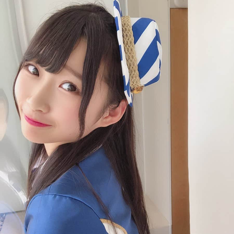 松本愛花のインスタグラム：「💙 * * * * 新衣装✧ MAX乙女心の衣装に すっごく憧れていたので リバイバル衣装を作って頂けて すごくすごくすごく....... 嬉しいのです😆💗 * * この衣装着ているだけで 幸せ満開🌼 * * 沢山着たいなぁ！ * * * * #スパガ #MAX乙女心 #リバイバル #リバイバル 衣装 #衣装 #アイドル #idol #帽子 #ハット #青」