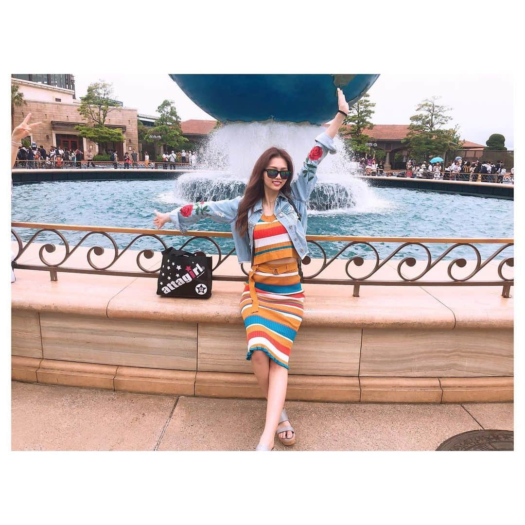 山田恵里伽のインスタグラム：「さあ、ここはどこでしょう😎😎（笑） ・ ・  #インスタばえ #とある国 #夏 #楽しむ #Instagram #summer #여름 #인스타그램 #팔로미」