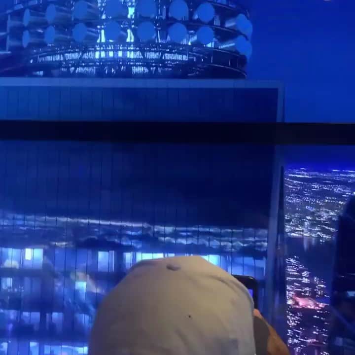 トニー・イエイヨーのインスタグラム：「World Trade Center 100 floors up.」