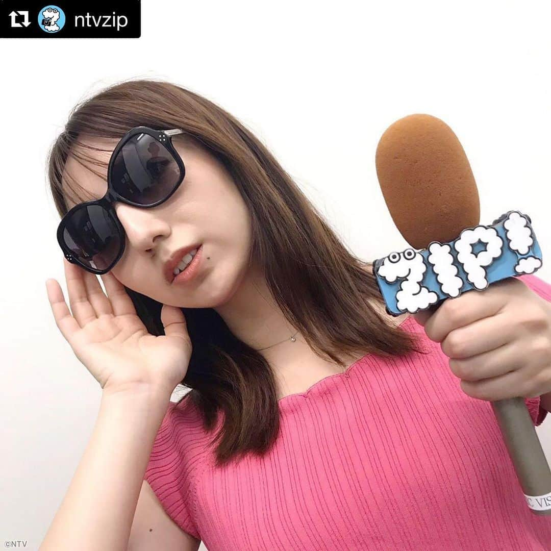 森遥香さんのインスタグラム写真 - (森遥香Instagram)「. 明日は #ZIP! 特集担当です🎤 とてもドヤっていますが、普段サングラスかけません。笑 でも、取材した皆さんからサングラスの魅力を教えてもらったので、この夏挑戦してみたくなりました😎 明日はVTR出演だけとなります🙌 . . ▶︎トップス/ @mischmasch_official ▶︎スカート/ @mischmasch_official . . #Repost @ntvzip with @get_repost ・・・ ☀️夏の必需品🕶サングラスをしている人😎👀サングラスをとったらどんな顔❓見てみたい‼️ . #明日のZIP! #特集 #夏 #サングラス #サングラスの下の顔 #森遥香 #ZIP!」7月28日 17時51分 - moriri_h