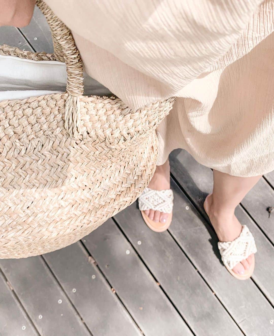 のインスタグラム：「・ ・ sandal… @fortuneplus2020 7/20〜7/31まで最大40%オフセール開催中みたい✨ 可愛いのたくさんあったからCheckしてみて❤︎ ・ ・ #マクラメサンダル#SALE#セール#ネットショッピング#shopping#summer #shoes#sandal#足元#足元倶楽部#足元クラブ#shopping#ファッション#プチプラコーデ #プチプラ#プチプラファッション#fashion#ootd#Life#Lifestyle#コーディネート#coordinate」
