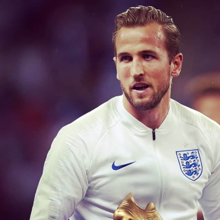 FIFAワールドカップさんのインスタグラム写真 - (FIFAワールドカップInstagram)「Happy birthday to 2018 FIFA World Cup @adidasfootball Golden Boot winner @harrykane! The @england striker turns 26 today!  #worldcup #russia」7月28日 18時00分 - fifaworldcup