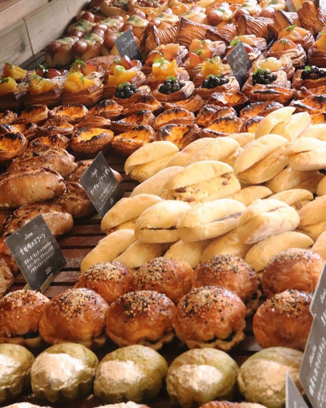 丘の上のパン屋 のグルメインスタ