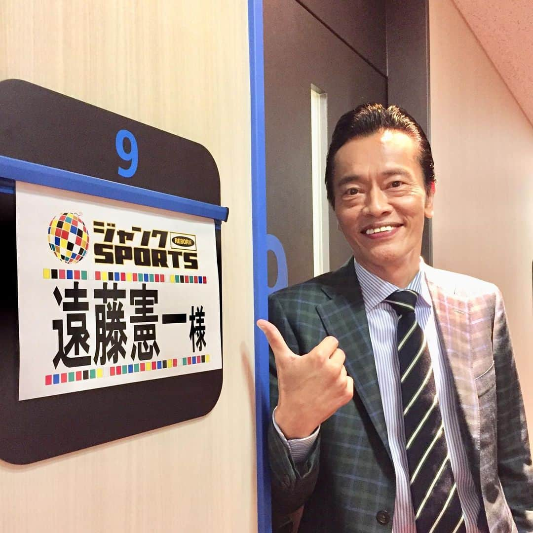 遠藤憲一さんのインスタグラム写真 - (遠藤憲一Instagram)「遠藤です。 今夜の #ジャンクスポーツ に出ます。 有森裕子さんや吉田沙保里さん、普段会えない方たちの話が面白かったよ。メダリスの方はやっぱりストイックですごいよね。 個人的にいっぱい質問したかったけど、止まらなくなりそうなんで写真を撮ってもらうだけにとどまりました。 夜7時からだよ、見てね。」7月28日 18時12分 - enken.enstower