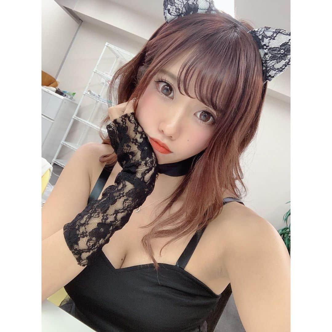 福田琴美さんのインスタグラム写真 - (福田琴美Instagram)「飼い主募集🐾笑 酒代バカ掛かります。笑 . . . #女優 #グラビア #グラドル  #グラドル自画撮り部 #撮影 #サロモ  #撮影モデル  #girl #インスタグラビア #美女図鑑 #ビジョビ  #横乳 #巨乳 #sexy #東京lily #下乳  #撮影会 #水着 #下着 #沖縄  #下乳シリーズ #イメージdvd #ことみっくす  #イメージビデオ #fカップ #プール #ロケーションフォト」7月28日 18時14分 - kotomi_fukuda