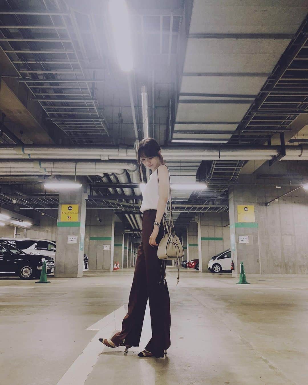 柏木由紀さんのインスタグラム写真 - (柏木由紀Instagram)「. 私服...🌱 たまにはパンツも履くよ☺︎ . #snidel #fendi #loewe」7月28日 18時22分 - yukikashiwagi_official