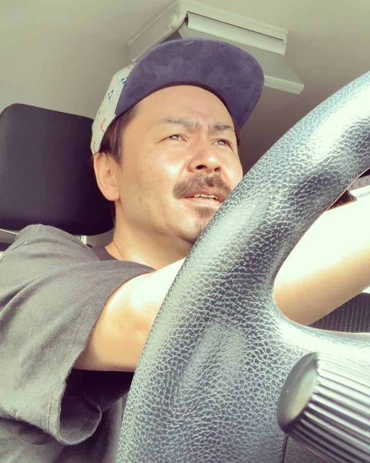 こーいちのインスタグラム：「天フィの子。  #みんなは #勇気出して #ハローフィクサー #歌おうや」
