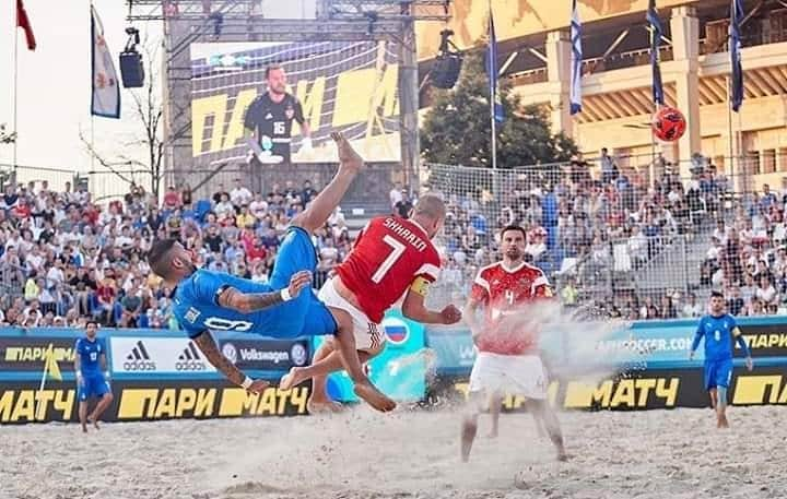 サッカーイタリア代表さんのインスタグラム写真 - (サッカーイタリア代表Instagram)「#Nazionale #BeachSoccer🇮🇹 FIFA Qualifier: #Italia battuta in finale dalla Russia🇷🇺 . Sconfitta ininfluente, ma i padroni di casa conquistano anche la vittoria del torneo di qualificazione. Di Gori l’unica rete azzurra . . #VivoAzzurro」7月28日 18時35分 - azzurri