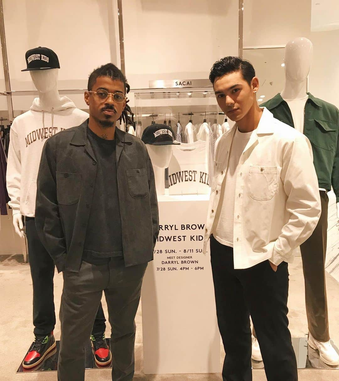 大田光るさんのインスタグラム写真 - (大田光るInstagram)「Nice to meet u @knarlydb 🤡🖤✌🏼 @darrylbrwn @wemidwestkids @barneysjapan」7月28日 19時30分 - hikaruota_official