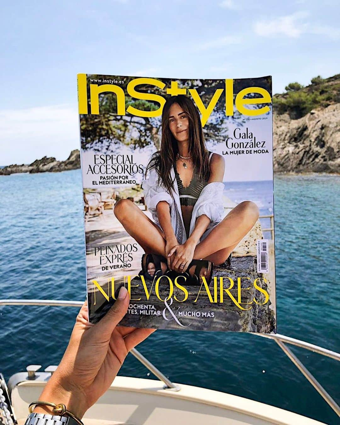 ガラ・ゴンザレスさんのインスタグラム写真 - (ガラ・ゴンザレスInstagram)「Thrilled to be the cover girl of  @instylespain this month ❣️ Feliz de poder ser portada de la revista @instylespain este mes ( ya disponible !) y celebrar juntos 15 maravillosos años #InStyleCumple15」7月28日 19時47分 - galagonzalez