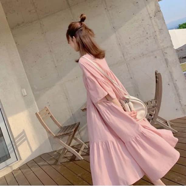 Marron マロンさんのインスタグラム写真 - (Marron マロンInstagram)「大人可愛いティアードワンピ❤⁠ ・⁣⠀﻿⁠ もし 👠もうちょっと詳しいこと知りたい場合🎀⁣⠀﻿⁠ 以下の番号を、URL💌のレディースマロン.comより検索すると出てきます💫⁣⠀﻿⁠ ・⁣⠀﻿⁠ ✨商品番号✨962411⁠ ・⁣⠀﻿⁠ ・⁣⠀﻿⁠ @Ladys_marron_official⁣⠀﻿⁠ ・⁣⠀﻿⁠ ・⁣⠀﻿⁠ ・⁣⠀﻿⁠ ・⁣⠀﻿⁠ ・⁣⠀﻿⁠ ・⁣⠀﻿⁠ ・⁣⠀﻿⁠ ・⁣⠀﻿⁠ ・⁣⠀﻿⁠ ・⁣⠀﻿⁠ ・⁣⠀﻿⁠ ⁠ #セレクトショップ #selectshop #海外ファッション#韓国ファッション #インポートセレクトショップ #プチプラファッション#韓国ワンピース #ワンピース👗  #大人かわいい #きれいめカジュアル #ワンピース #お洒落さんと繋がりたい #いいね返し #きれいめコーデ #レディースマロン #ladysmarron #可愛いワンピース　#上品ワンピース#かわいいワンピース#レディース通販#レディース服#きれいめファッション#20代コーデ#20代女子#セクシーコーデ#プチプラワンピース#プチプラワンピ#ワンピース好き　#花柄レース　#いいね返す⁠」7月28日 20時10分 - ladys_marron_official