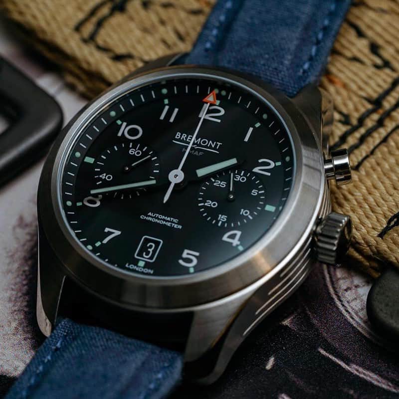 のインスタグラム：「Engineered with the utmost integrity, the Arrow is steadfastly accurate, durable and legible.⠀ ⠀ Tap to view features.⠀ ⠀ #Bremont #Chronometer #ArmedForces #womw」
