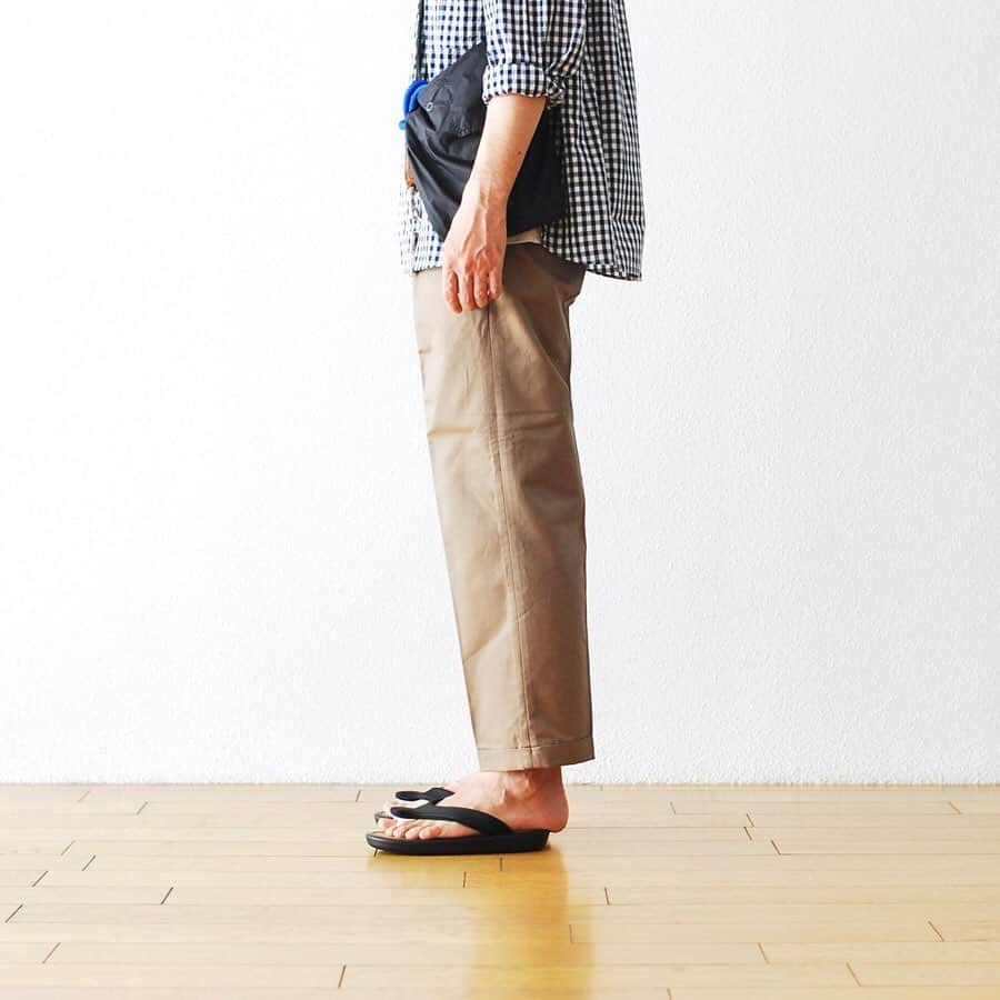 wonder_mountain_irieさんのインスタグラム写真 - (wonder_mountain_irieInstagram)「_ ［unisex］ itten. / イッテン “itten 16 Old Style Trousers” ￥27,000- _ 〈online store / @digital_mountain〉 http://www.digital-mountain.net/shopdetail/000000009644/ _ 【オンラインストア#DigitalMountain へのご注文】 *24時間受付 *15時までのご注文で即日発送 *1万円以上ご購入で送料無料 tel：084-973-8204 _ We can send your order overseas. Accepted payment method is by PayPal or credit card only. (AMEX is not accepted)  Ordering procedure details can be found here. >>http://www.digital-mountain.net/html/page56.html _ 本店：#WonderMountain  blog>> http://wm.digital-mountain.info _ #itten. #イッテン bag→ #engineeredgarments ￥10,800- sandal→ #jojosandal ￥27.000- _ 〒720-0044  広島県福山市笠岡町4-18 JR 「#福山駅」より徒歩10分 (12:00 - 19:00 水曜定休) #ワンダーマウンテン #japan #hiroshima #福山 #福山市 #尾道 #倉敷 #鞆の浦 近く _ 系列店：@hacbywondermountain _」7月28日 20時52分 - wonder_mountain_
