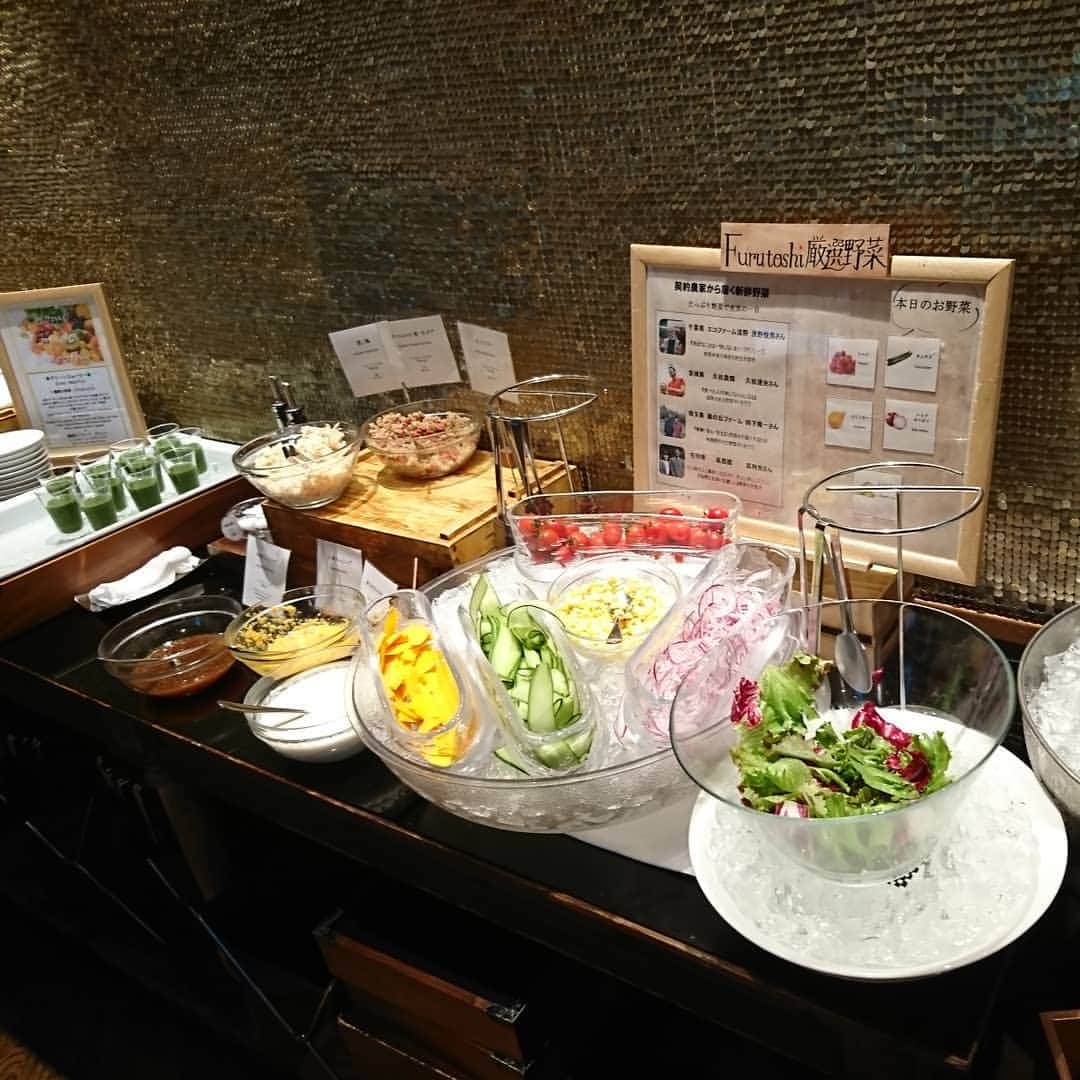 矢田部ゆかさんのインスタグラム写真 - (矢田部ゆかInstagram)「フルーツサンド🍊🍓🥝 *  ゆりことお泊まりからの違うホテルの朝食🍴☀️ フルトシのモーニングは好きなメインを1つ選んで、サラダとスープとデザートがビュッフェスタイル♡  #フルトシ #Furutoshi #ソラリア西鉄ホテル銀座」7月28日 20時45分 - yucaparis93
