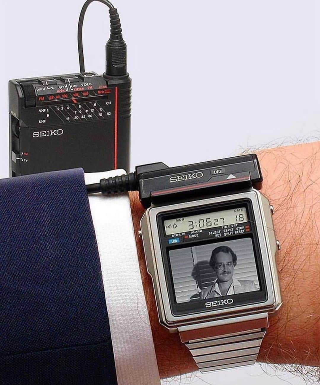 Daily Watchさんのインスタグラム写真 - (Daily WatchInstagram)「The World’s First Smartwatch ever? It is the Seiko T001 TV Watch from 1982. The watch can be linked to a portable television receiver and features an LCD screen. Pretty cool, don't you think? Via @dailywristwatch .⠀⠀⠀⠀⠀⠀⠀⠀⠀ Photo by  @neontalk」7月29日 2時21分 - dailywatch
