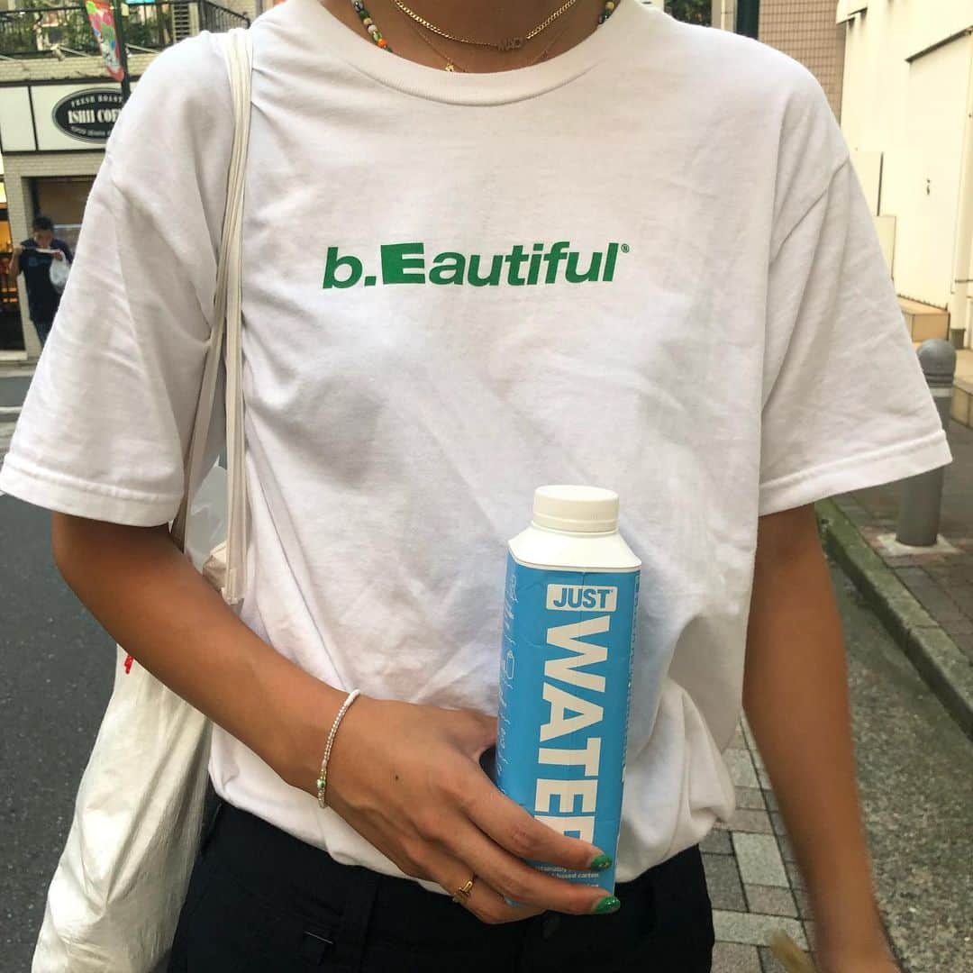 mao mitsuiさんのインスタグラム写真 - (mao mitsuiInstagram)「普段出来るだけペットボトルの飲み物を買うのを控えるようにしているんだけどなかなか難しい。。 使用されてる材料すべてリサイクルでできてるJUSTWATERが日本上陸して出来ること少し増えた！ セブンイレブンに売ってるよ！出来ることを少しづつ💙 #drinkJUST #JUSTwater #サステナビリティ」7月28日 20時57分 - maointhepark