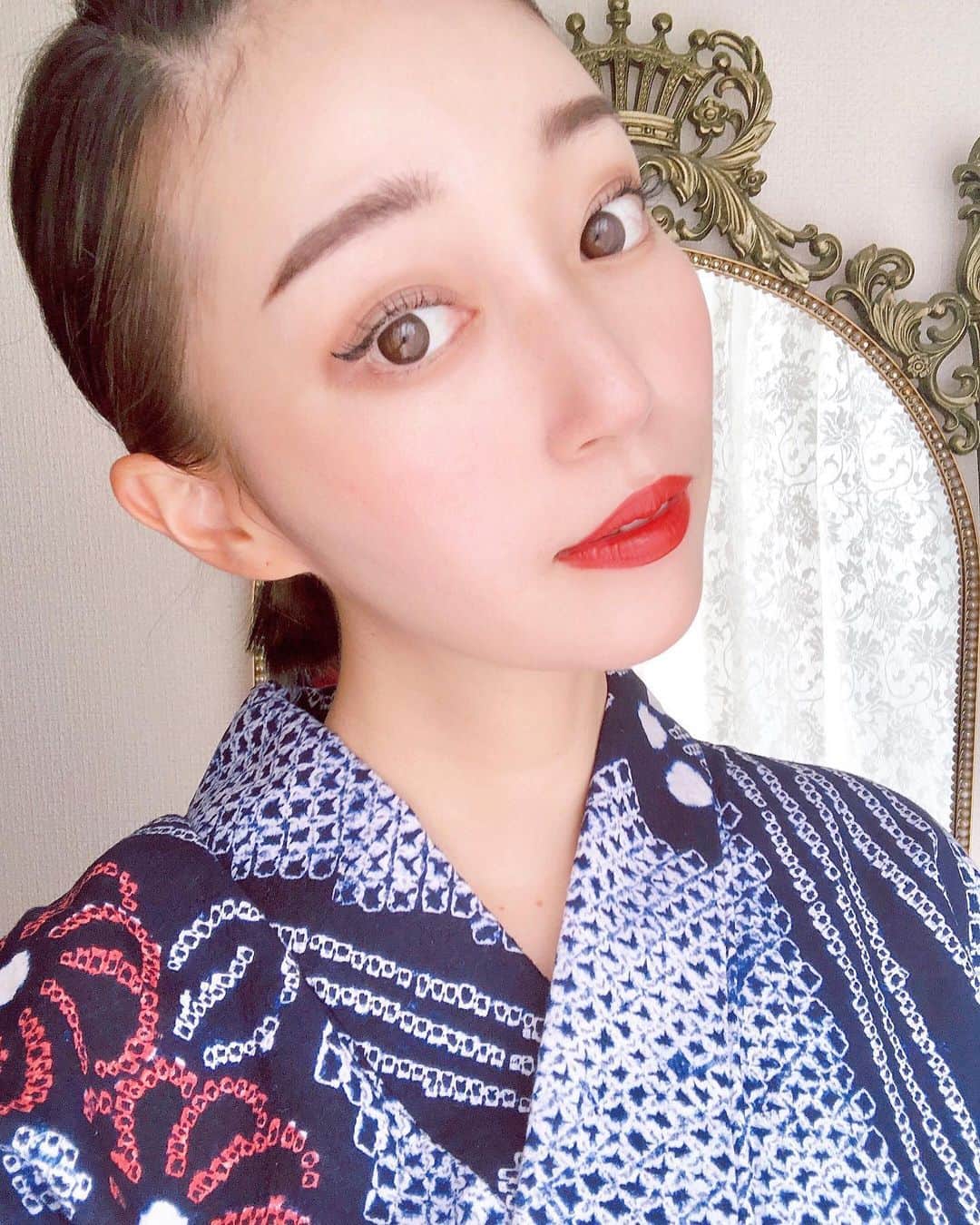 梅谷安里さんのインスタグラム写真 - (梅谷安里Instagram)「お気に入りの絞りの浴衣着て お茶のお稽古へ👘🎐 夏らしさ感じれた🤤🎋 ・ ・ #yukata#👘#teaceremony #japan#浴衣」7月28日 21時45分 - anriworld