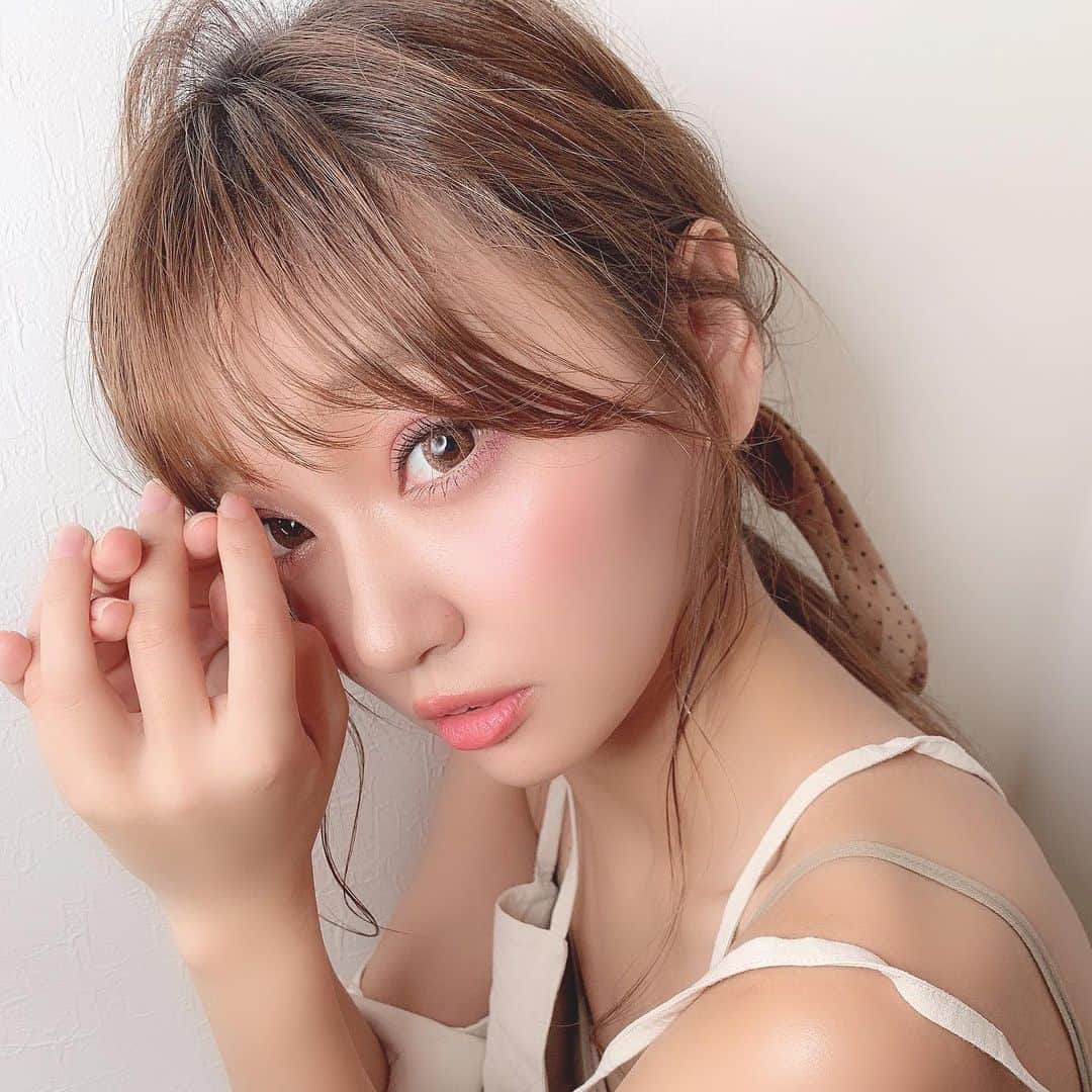 いっちゃん/嶋津 いつみのインスタグラム：「. . 📢ちょっとお知らせ✨ . . . . 8月6日東京に行くことになりました🙆‍♀️💓 . . . なので東京でのお仕事を 募集しております❤️ . . . . 前後でのスケジュール調整も 検討しているので5日もしくは7日での ご依頼もお伺いします🙇‍♂️ . . . . . . 東京へ行く機会は少ないので よろしかったらご連絡下さい🤗 . . . . . . . #関西  #関西サロモ  #サロンモデル #サロモ #いっちゃん  #フリーモデル #関西モデル  #あざといっちゃん #かわいっちゃん #いっちゃんコーデ #ブライダルモデル #アレンジモデル #ヘアカラー  #ヘアアレンジ #ootd #撮影依頼受付中 . . . . . . . .  7月8月のお仕事依頼受付中です🧚🏻‍♀️💜」