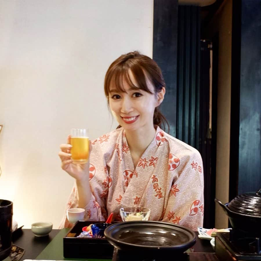 川本彩さんのインスタグラム写真 - (川本彩Instagram)「温泉後の一杯🧖‍♀️🍺✨﻿ ビールが美味しすぎる季節になってきたぞ...🥰🍺🍺﻿ ﻿ 2019年も残り5ヶ月だし久しぶりに占いやりたいぞ！と思って @miror_jp さんにインターネット占いをしてもらいました🔮✨﻿ ﻿ リアルすぎること沢山聞けて載せられないことのが多いけど😹﻿ 性格とかもすばりと当ててもらえてびっくり😦！﻿ 色々アドバイス頂けたので今後の参考にしようと思います🌈﻿ なんだかスッキリな気分〜☺️❤️﻿ ﻿ #占い #スマホ #miror #インターネット占い館miror #pr #beer #温泉 #ビール #🍺」7月28日 21時41分 - aya_kawamoto