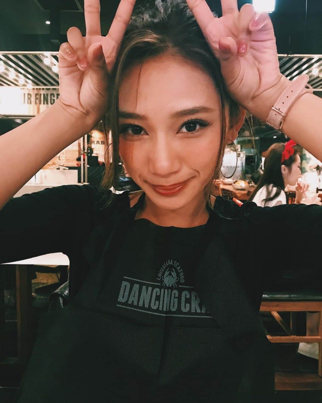 新井ニーニャのインスタグラム：「🎇﻿ ﻿ ﻿ ﻿ ﻿ 数年前の夏🦀💙﻿ ﻿ ﻿ もう夏が明けるね〜🐬﻿ お盆の予定立てるのが楽しい✍️﻿ ﻿ みんなは何するの〜〜？？﻿ うちはキャンプ行く予定🏕🔥❤️﻿ ﻿ ﻿ ﻿ ﻿ #家族 #家族旅行 #夏休み #夏 #ナトゥ﻿ #キャンプ #オートキャンプ #キャンプ場 #お出かけ #夏休みの思い出 #夏休みの思い出を振り返るシリーズ」