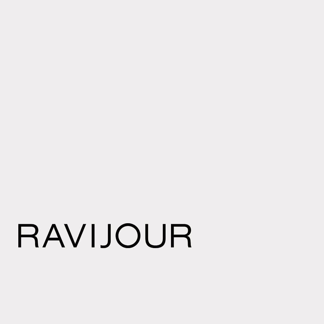 Ravijour Official Instagramさんのインスタグラム写真 - (Ravijour Official InstagramInstagram)「🥀 2019 AUTUMN COLLECTION - My Velvet Darkness - . 19秋ビジュアルを公開中。 TOPのURLからご覧ください。 . #RAVIJOUR #ラヴィジュール #Autumn #Collection」7月28日 21時51分 - ravijour_official