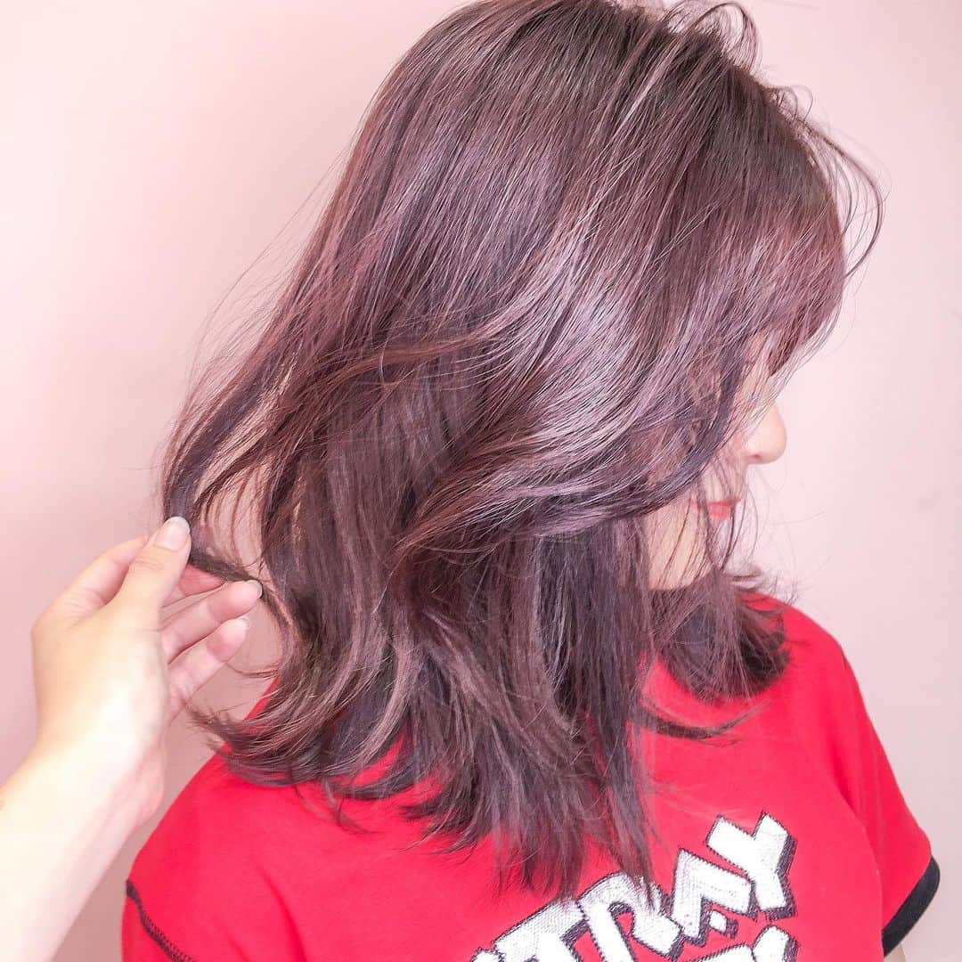 原涼香のインスタグラム：「ミディアムレイヤーカット🇰🇷💗 に、Pink brown🐻💓 早速オーダーしてくれました~~ ㅤㅤㅤㅤㅤㅤㅤㅤㅤㅤㅤㅤㅤ」