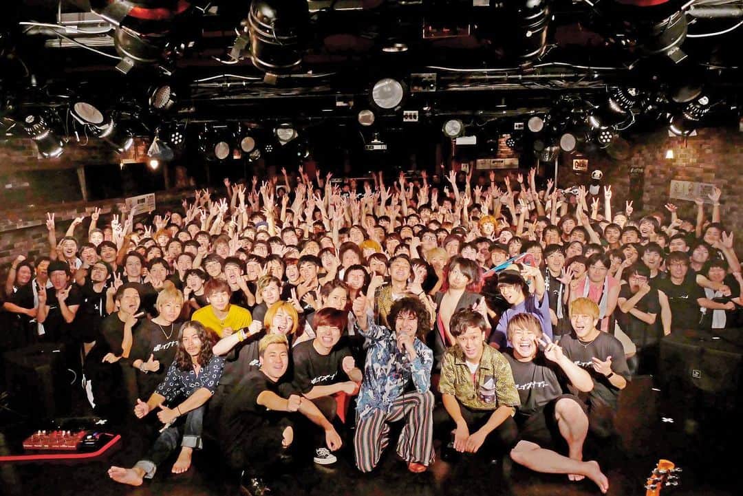 としみつのインスタグラム：「ボーイズナイト  次につながる良い時間でした。まだまだこれからですよ。  @下北沢Garden」