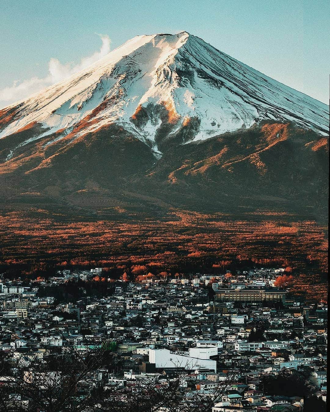 Berlin Tokyoさんのインスタグラム写真 - (Berlin TokyoInstagram)「The snow-crowned Mt. Fuji reflecting the sunrise glow. . . 5 of my pieces are now live on the @fooryu_ store. Please take a look. Link in my bio. . 📍 #hellofrom  #japan . @instagram」7月28日 22時24分 - tokio_kid