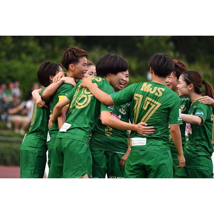 長谷川唯さんのインスタグラム写真 - (長谷川唯Instagram)「🇯🇵 いぇーーーす⚽️👍 3-2勝ち！！ ないっしゅー😆❤️ .  #BELEZA」7月28日 22時46分 - yui___hasegawa