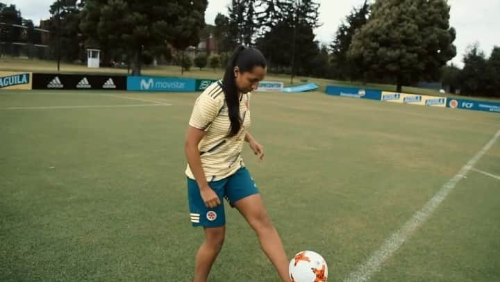 サッカー コロンビア代表チームのインスタグラム：「‪Manuela Vanegas, la juventud en la zaga de la Selección Colombia 🤙🏼👌🏼 #CorazónDeGuerreras‬」