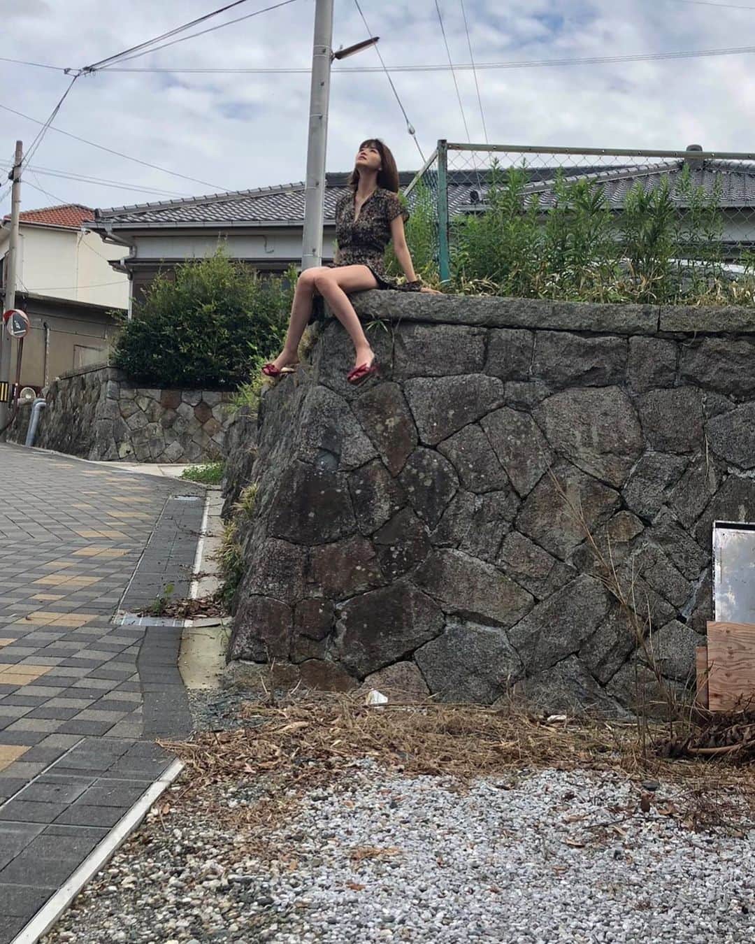 岸明日香さんのインスタグラム写真 - (岸明日香Instagram)「梅雨あけたら残暑みたいな気持ちになるの、切ないからやめたい。笑  #やっぱり夏が好き #高いとこも好き 笑」7月28日 23時34分 - aspoo02