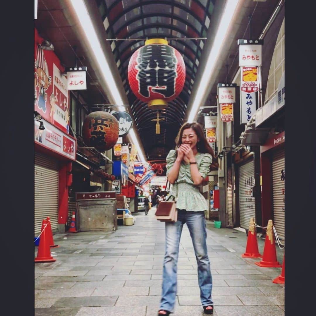 さきえさんのインスタグラム写真 - (さきえInstagram)「The 大阪。 . . . 🍴☑︎ @rokkaku_tei_official . . . #六覺燈 #日本橋 #ミシュラン #串揚げ #串カツ #大阪 #gourmet #instagourmet #口福 #黒門市場 #下町 ##アラフォー #model #さきえ #私服 #ootd #style #modern #letoro #smile #happy #photo #photooftheday #denim #instapic #osakagourmet」7月28日 23時46分 - sakie110
