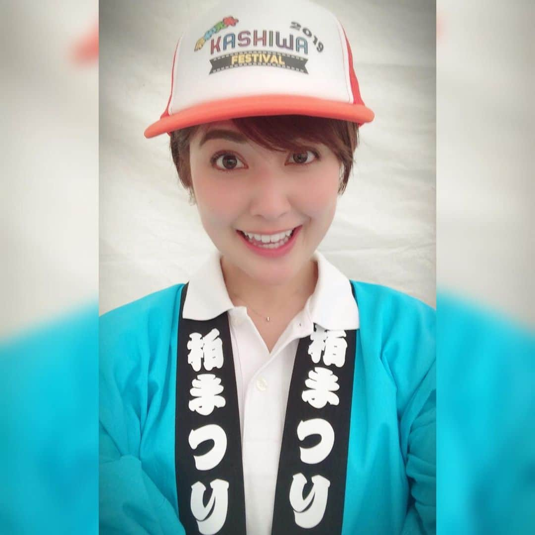 佐藤由季さんのインスタグラム写真 - (佐藤由季Instagram)「今年の柏まつり🎤の帽子が オレンジだったことに縁を感じました🧡 だから法被を着ながらでも・・・ ジャイアンツ快勝⚾️ バンサーーーイ🙌 グータッチ👊✨ ちなみに、最後の写真にひょっこりしているオレンジTシャツのお兄さんたちを見かけては、もしかしたらジャイアンツファン！？と思って（笑）こっそり振り返ってました😂 #柏まつり  #西口ステージ  #司会  #地元愛  #帽子  #オレンジ  #ジャイアンツ愛  #グータッチ  #フリーアナウンサー  #佐藤由季」7月29日 0時05分 - yukisato0710