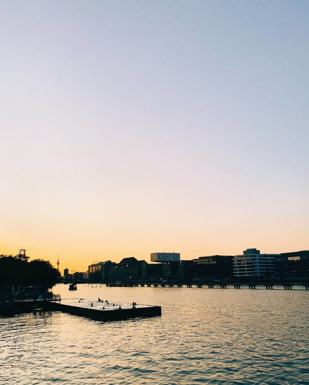 STIL IN BERLINのインスタグラム：「The other night」