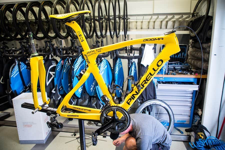 Shimanoさんのインスタグラム写真 - (ShimanoInstagram)「Not only the riders, but also the mechanics of @teamineos delivered a solid performance this @letourdefrance, topping it off with this custom build, yellow painted @pinarello_official F12 equipped with Dura-Ace R9150 Di2 and C60 wheels for champ @eganbernal! #ShimanoRoad #duraace #Di2 #TDF2019 #TourdeFrance 📷 @jorisknapen_studioknapen & @leon_van_bon」7月29日 0時08分 - rideshimano