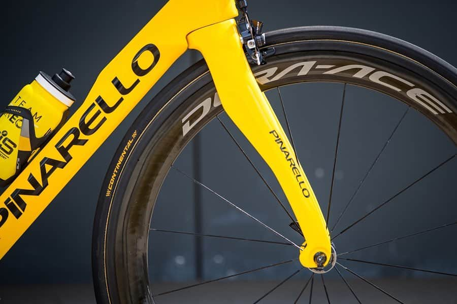 Shimanoさんのインスタグラム写真 - (ShimanoInstagram)「Not only the riders, but also the mechanics of @teamineos delivered a solid performance this @letourdefrance, topping it off with this custom build, yellow painted @pinarello_official F12 equipped with Dura-Ace R9150 Di2 and C60 wheels for champ @eganbernal! #ShimanoRoad #duraace #Di2 #TDF2019 #TourdeFrance 📷 @jorisknapen_studioknapen & @leon_van_bon」7月29日 0時08分 - rideshimano