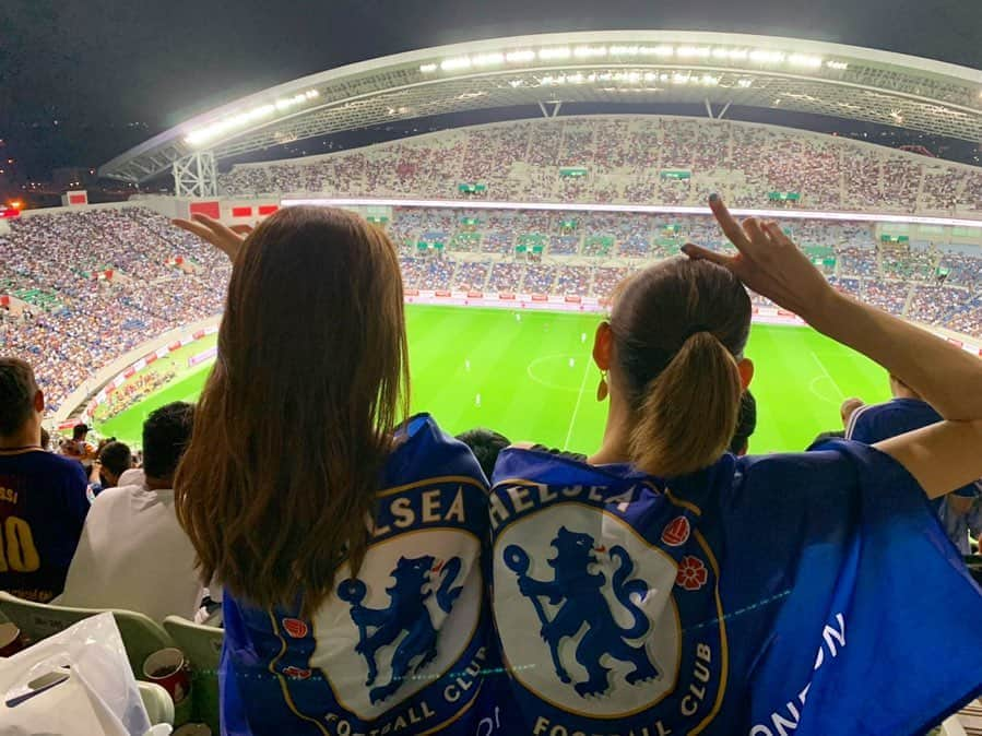 陽菜えみるさんのインスタグラム写真 - (陽菜えみるInstagram)「. . ⚽️⚽️⚽️⚽️⚽️⚽️⚽️ ✨FC Barcelona🇪🇸❤️ 💙🏴󠁧󠁢󠁥󠁮󠁧󠁿Chelsea FC✨ ⚽️⚽️⚽️⚽️⚽️⚽️⚽️ . . #サッカー #蹴球 #サッカー好き #サッカー好きと繋がりたい  #サッカースパイク #アシックス #サッカーボール #サッカー女子 #チェルシー #チェルシーfc #ロンドン #プレミアムリーグ #イングランド #バルサ #バルセロナ #バルセロナfc #リーガエスパニョーラ #スペイン #フットサル #フットサル女子 #スポーツ #スポーツ好き #スポーツ女子 #アクティブ #アクティブ女子 #chelsea #chelseafc #barcelona #barcelonafc」7月29日 0時22分 - emiru_haruna