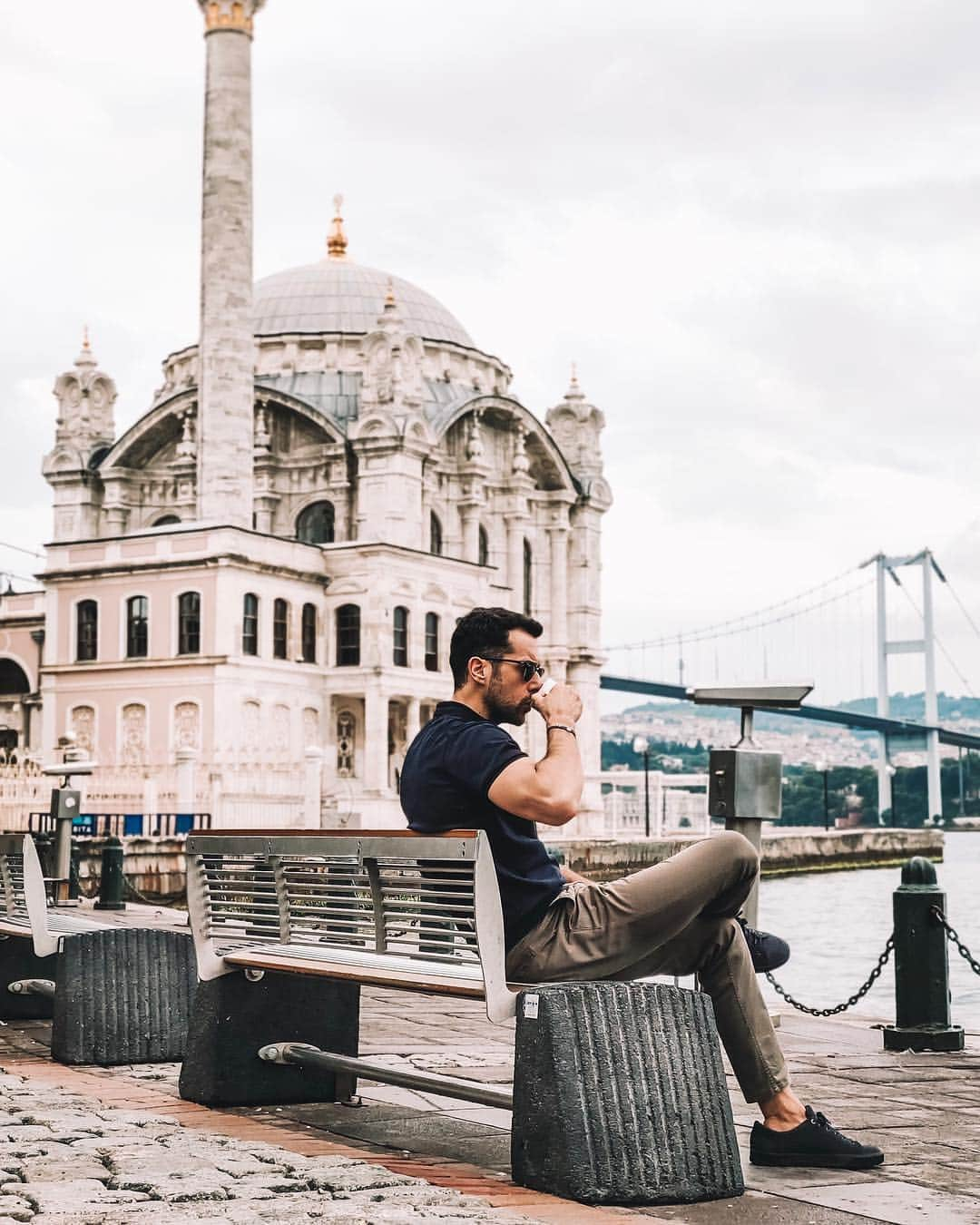 Sezgin YILMAZさんのインスタグラム写真 - (Sezgin YILMAZInstagram)「İstanbul, Ben ve Kahve.. ☕️」7月29日 0時29分 - sezyilmaz