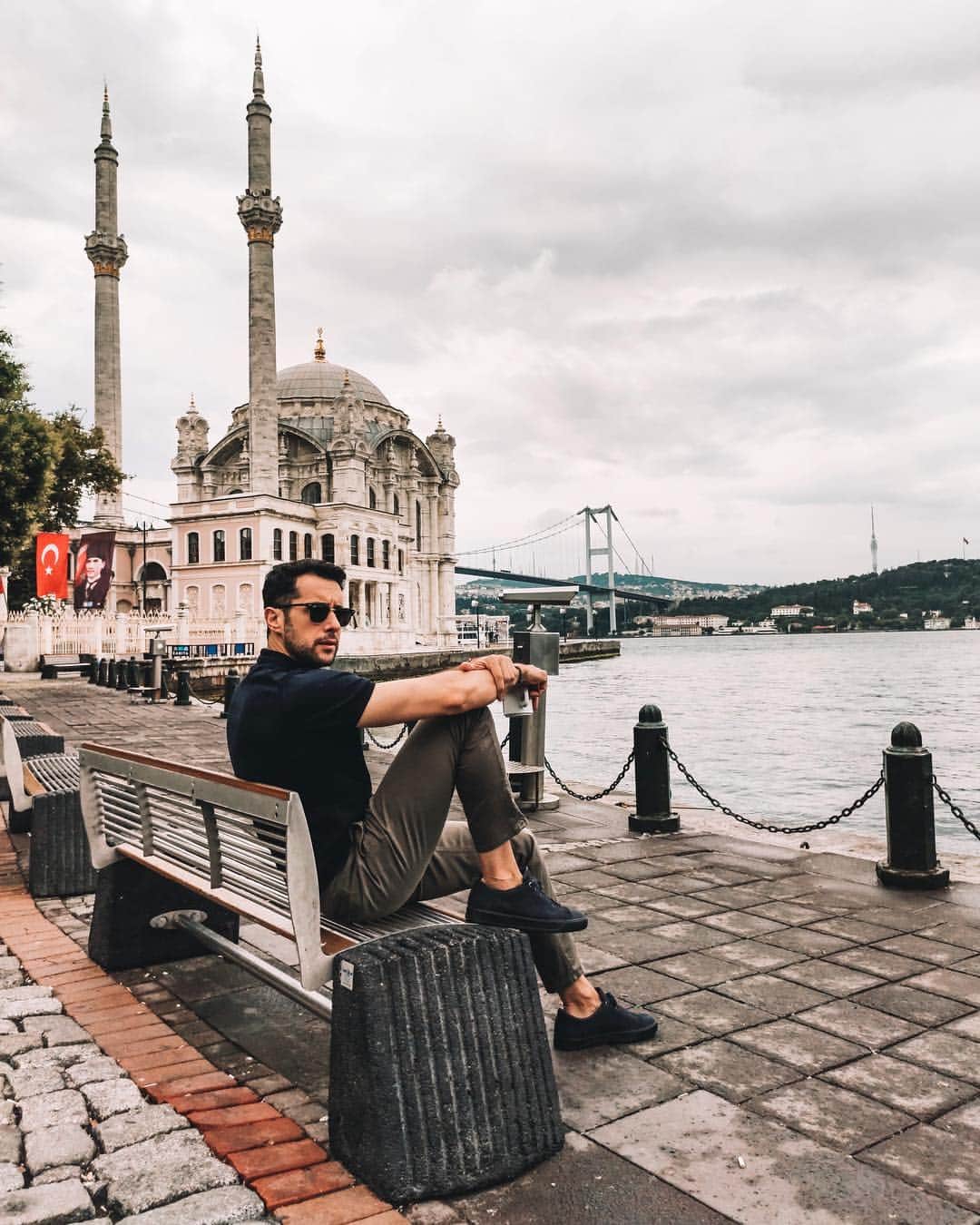 Sezgin YILMAZのインスタグラム：「İstanbul, Ben ve Kahve.. ☕️」