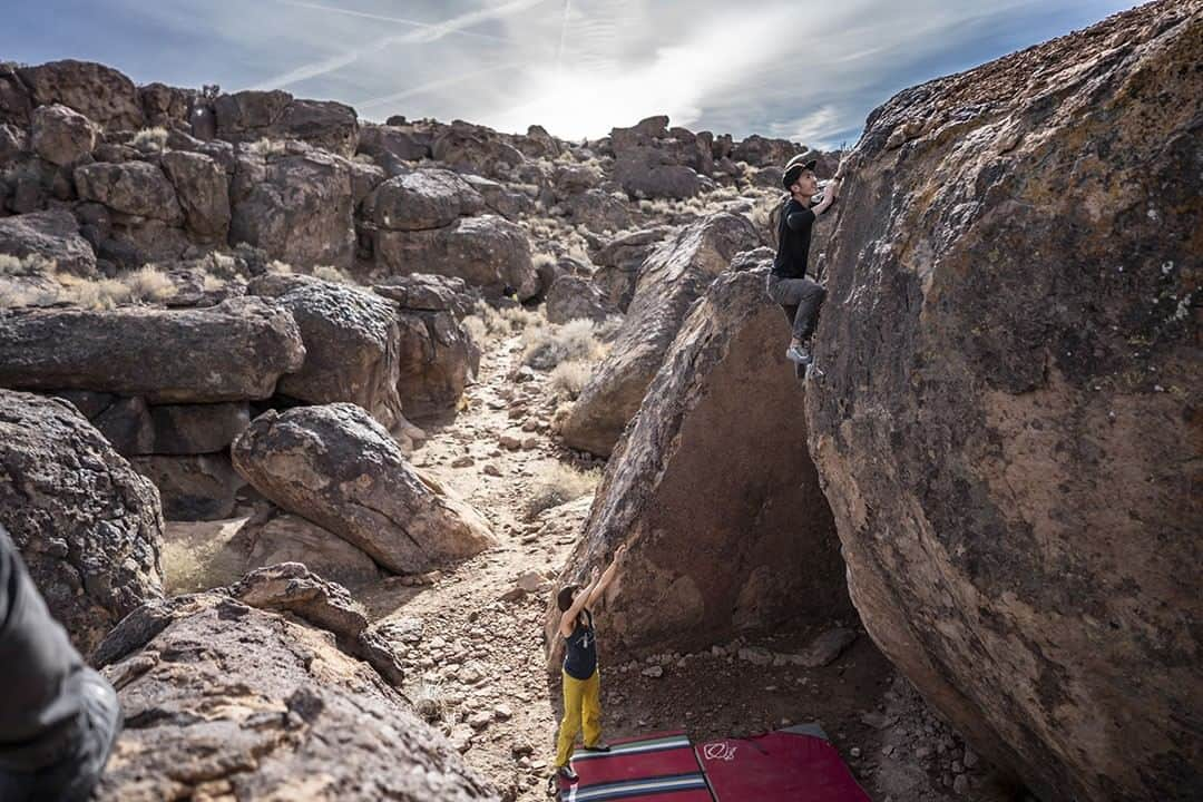 patagoniaさんのインスタグラム写真 - (patagoniaInstagram)「High and happy (for the finishing jugs) in The Sads.  Photo: @wongjonsilver⁠」7月29日 0時30分 - patagonia