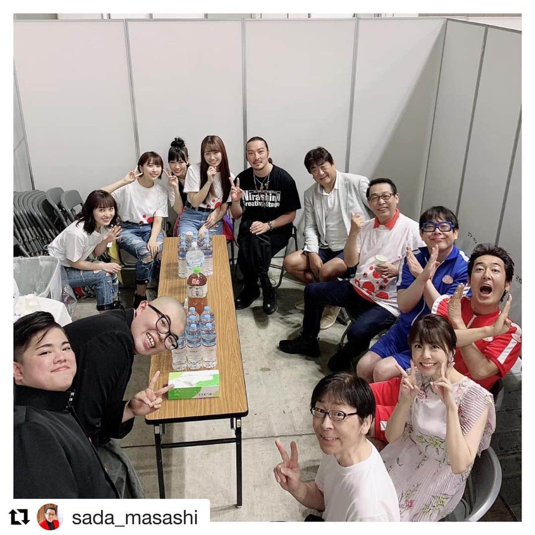 若旦那さんのインスタグラム写真 - (若旦那Instagram)「#Repost @sada_masashi with @get_repost ・・・ 高校生ボランティア・アワード❣️ まもな〜💓💓💓 . #高校生ボランティア  #風に立つライオン基金  #パシフィコ横浜 #佐渡裕 #ももいろクローバーz  #ももクロ #小林麻耶 #新羅慎二  #寺島尚正 #テツandトモ  #さだまさし  #sadamasashi  #松尾鯉太郎」7月29日 11時29分 - waka__danna