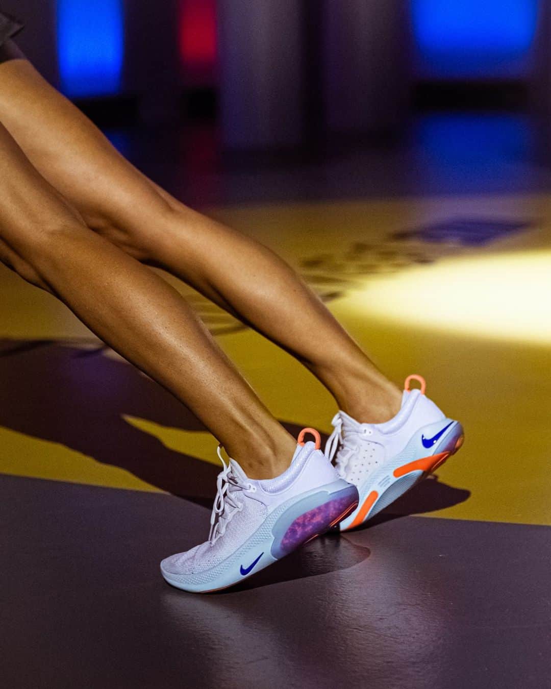 Kirsty Godsoさんのインスタグラム写真 - (Kirsty GodsoInstagram)「ENERGY OUT, ENERGY IN ⚡️💕✨ Honored to launch the latest proprietary innovation in @nikerunning Nike Joyride! A shoe that even the most reluctant of runners will find joy in. Had a blast leading multiple workouts in LA with my girl Coach @becwilcock 🏃🏼‍♀️ For a self proclaimed non runner, this shoe had my legs feeling forever fresh thanks to the personalized underfoot experience with greater impact absorption in a surprisingly light, energy-returning package. Might adopt the @nikerunning App voice now of “are we running today?” 😂 ENJOY THE RUN #nikejoyride #letswork #NRC」7月29日 10時14分 - kirstygodso