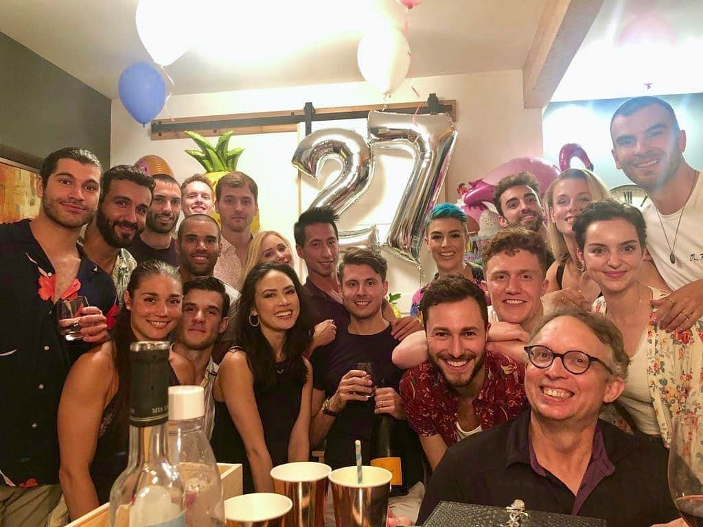 ルイス・フェネロさんのインスタグラム写真 - (ルイス・フェネロInstagram)「🎈🎉🎊X X V I I 🎊🎉🎈 #birthdayparty #27 #friends #montreal #surpriseparty」7月29日 10時50分 - luis_febi