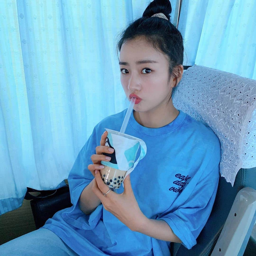 ユン･ボミさんのインスタグラム写真 - (ユン･ボミInstagram)「대만밀크티👍🥤」7月29日 2時44分 - __yoonbomi__