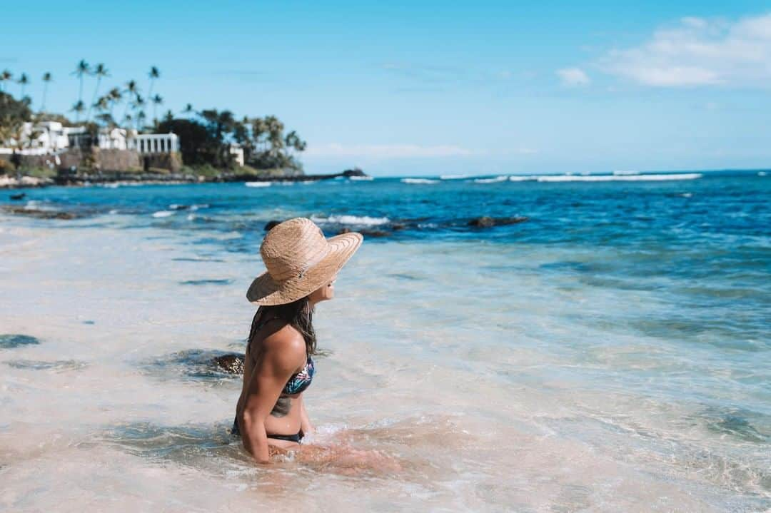 ハワイアン航空さんのインスタグラム写真 - (ハワイアン航空Instagram)「Wade in the water at one of our top 10 Beaches on Oʻahu. Click the link in our bio to see our list! 🌊 . . . .  #ExploreHawaii #GlimpseofHawaii #NakedHawaii #HawaiiUnchained #AlohaOutdoors #AdventureAwaits #VisitOahu #HawaiiNei #Beach」7月29日 4時00分 - hawaiianairlines