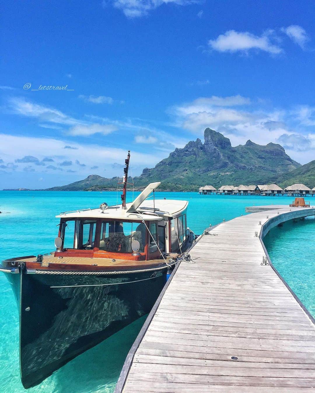 Wonderful Placesさんのインスタグラム写真 - (Wonderful PlacesInstagram)「Bora Bora by ✨@_letstravel_✨ follow her beautiful feed! ✨@_letstravel_✨ 😍😍😍」7月29日 4時05分 - wonderful_places