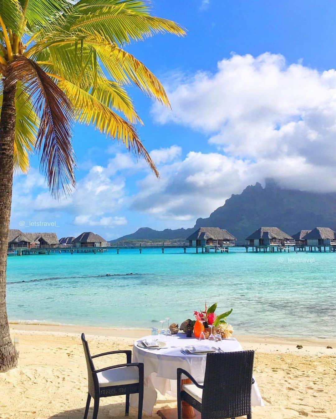 Wonderful Placesさんのインスタグラム写真 - (Wonderful PlacesInstagram)「Bora Bora by ✨@_letstravel_✨ follow her beautiful feed! ✨@_letstravel_✨ 😍😍😍」7月29日 4時05分 - wonderful_places