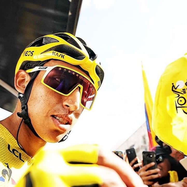 OAKLEYのインスタグラム：「Don't just see the dream. Live it. 22-year-old @eganbernal of @teamineos is your 2019 Tour de France Champion. #OakleyPrizm #TeamOakley #OneObsession #TDF2019」