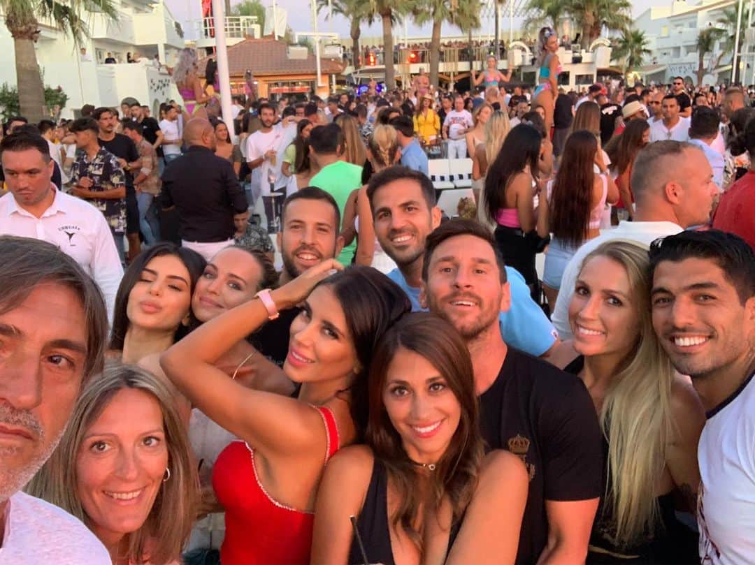セスク・ファブレガスさんのインスタグラム写真 - (セスク・ファブレガスInstagram)「Ibiza 2019 ❤️🔝」7月29日 5時47分 - cescf4bregas
